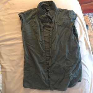 Patagonia sleeveless button up